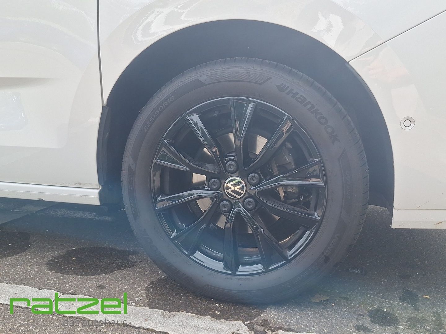 Fahrzeugabbildung Volkswagen T7 Multivan STYLE 2.0 TSI DSG LR 7-Sitze PANO+AH