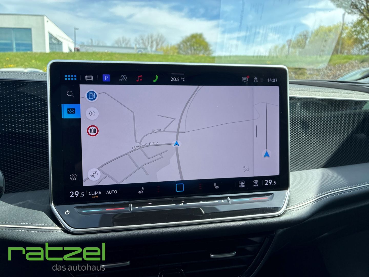 Fahrzeugabbildung Volkswagen Passat Variant 2.0 TDI DSG BUSINESS Navi Kamera