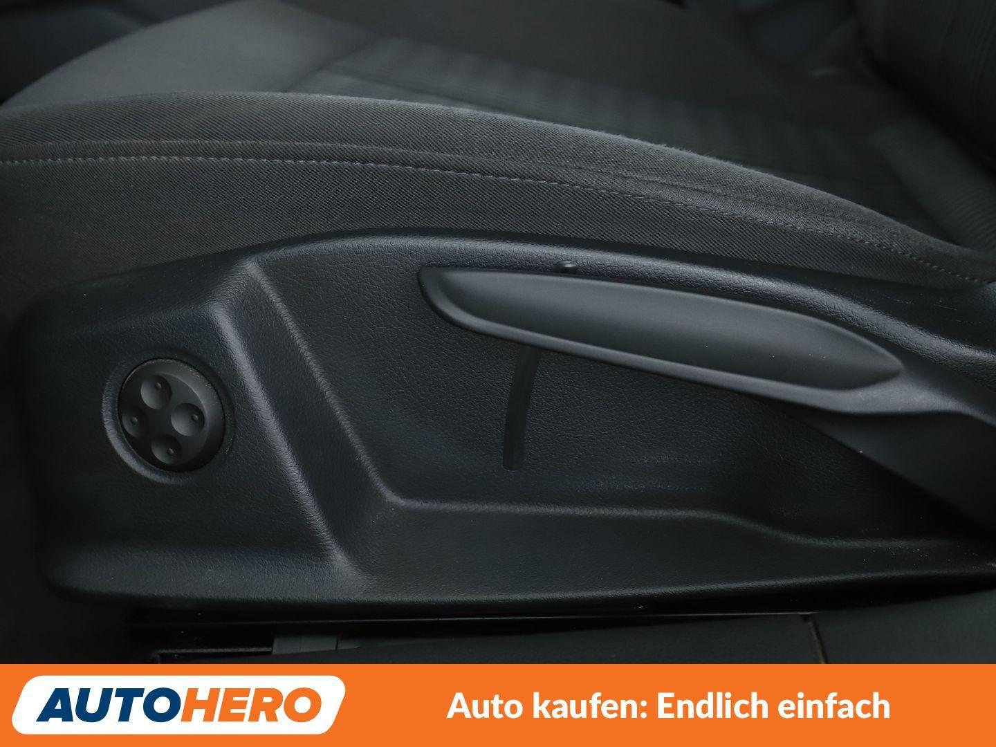 Audi A4 2.0 TFSI ultra Design Aut.*BI-XENON*ACC*PLA*