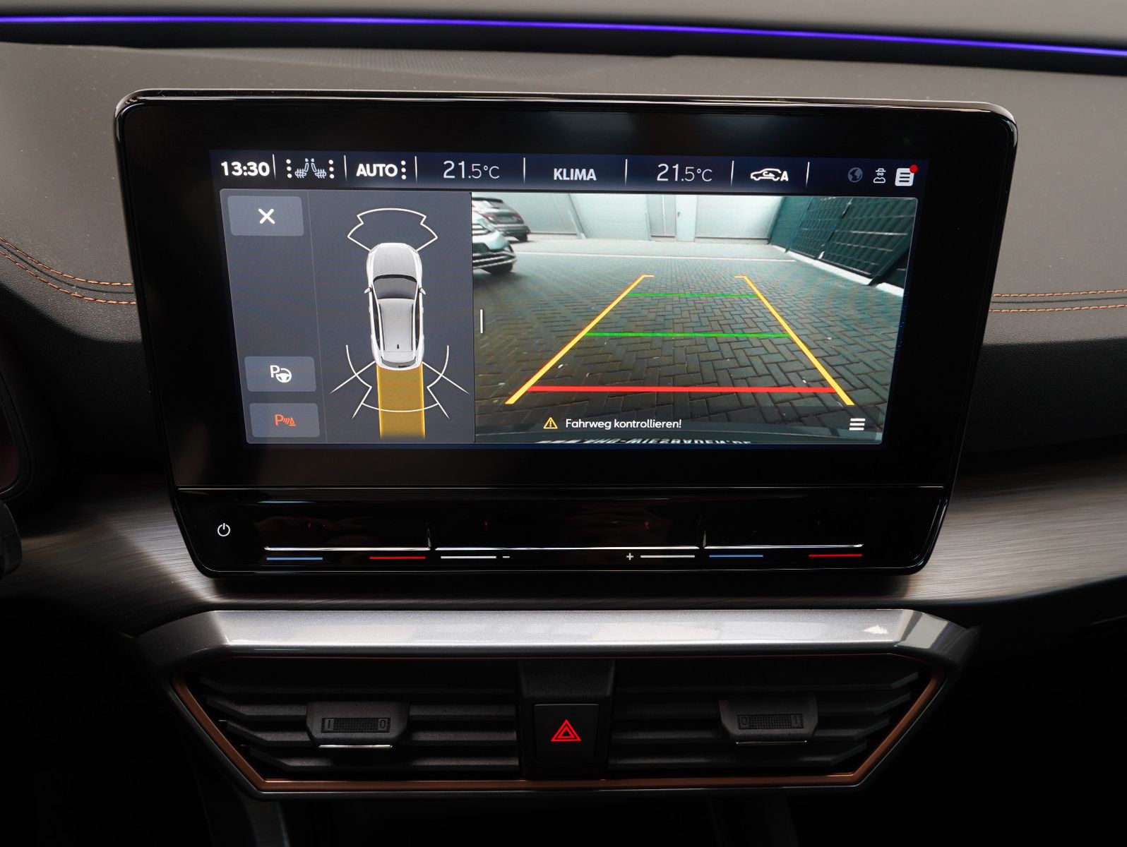 Fahrzeugabbildung CUPRA Formentor 1.5 TSI DSG LED/ACC/CARPLAY/KAMERA