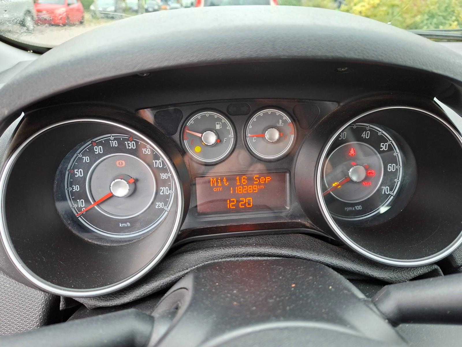 Fiat Punto Street Klima 4-Zylinder