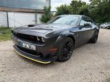 Dodge Challenger SRT 392 R/T Scat Pack Widebody 6.4 V8 - Dodge Challenger: Srt 392