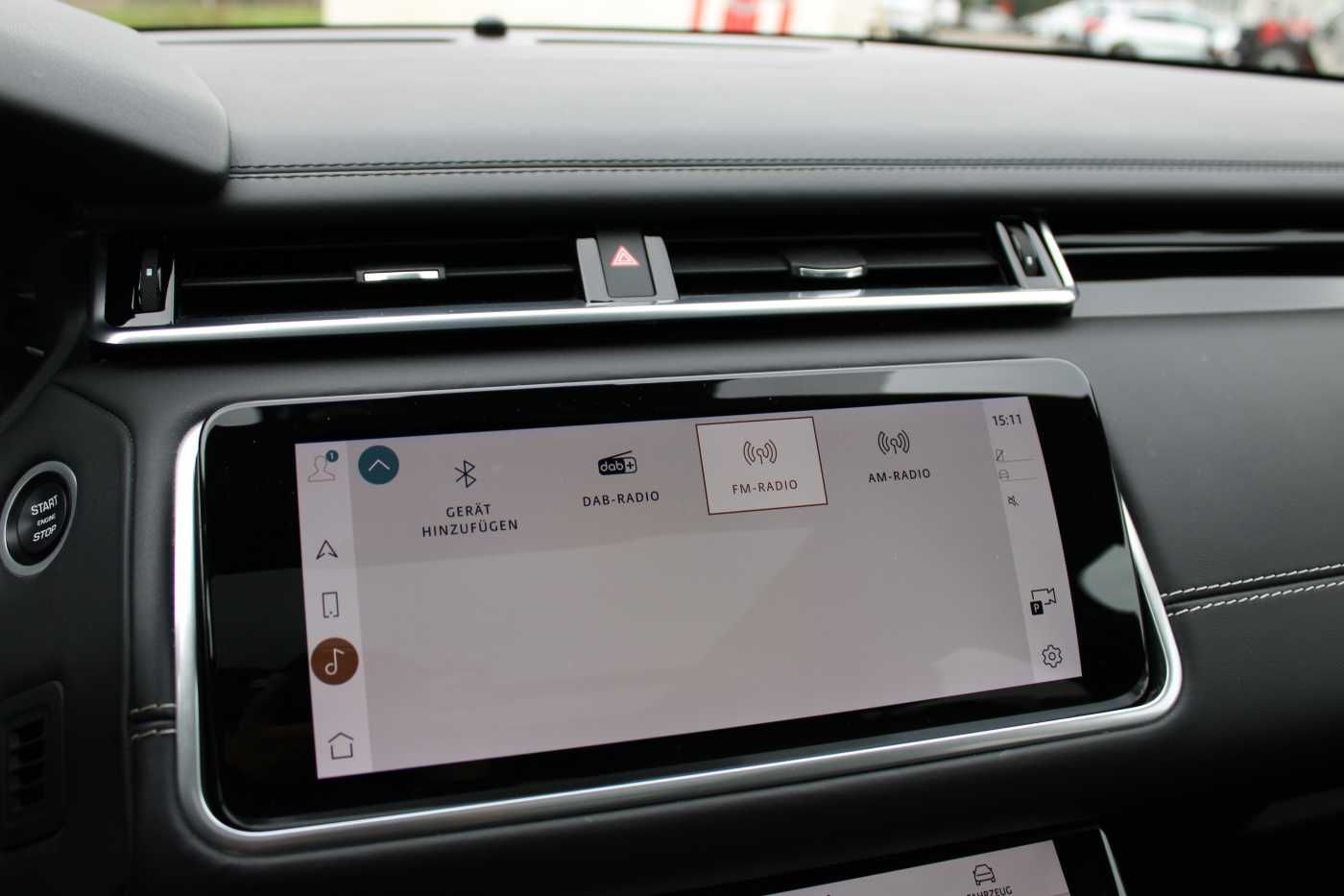 Fahrzeugabbildung Land Rover Range Rover Velar Hybrid P400e R-Dynamic S