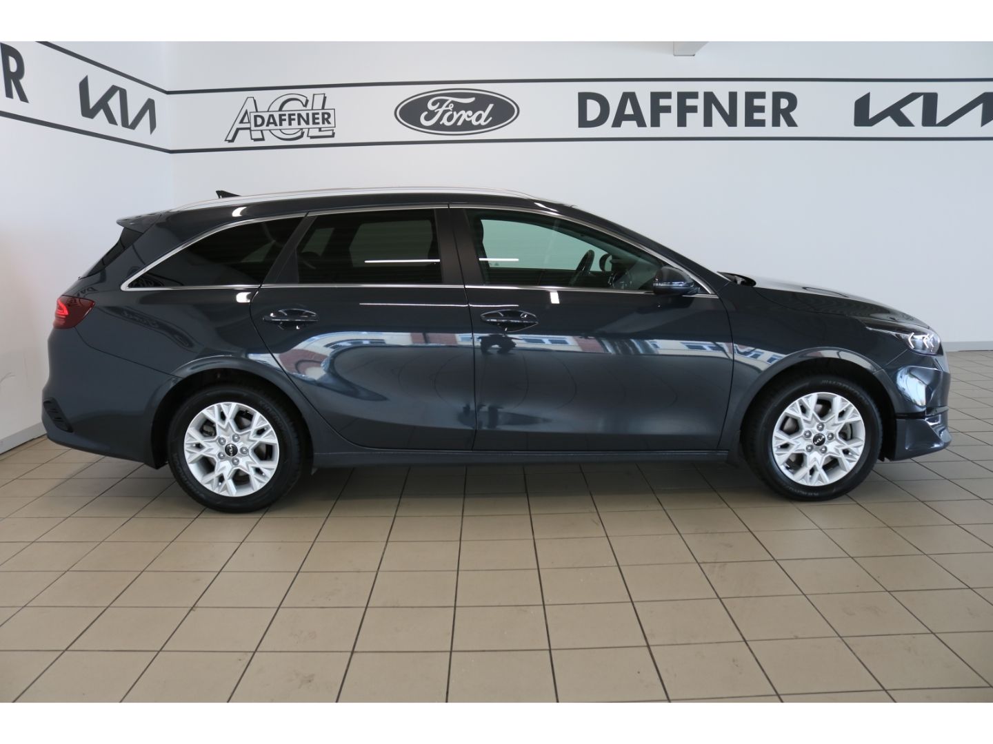 Fahrzeugabbildung Kia Ceed_sw Sportswagon Vision GANZJAHRESREIFEN