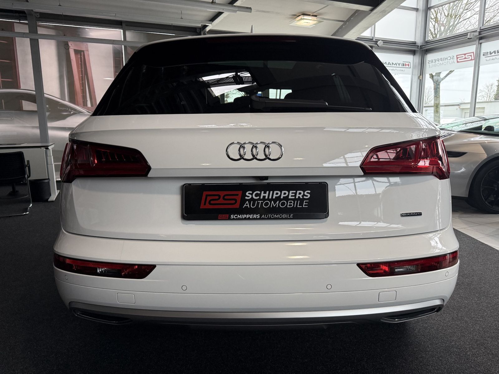 Fahrzeugabbildung Audi Q5 40 TDI qu. Sport S-LINE|NAVI|R-KAMERA|PANO