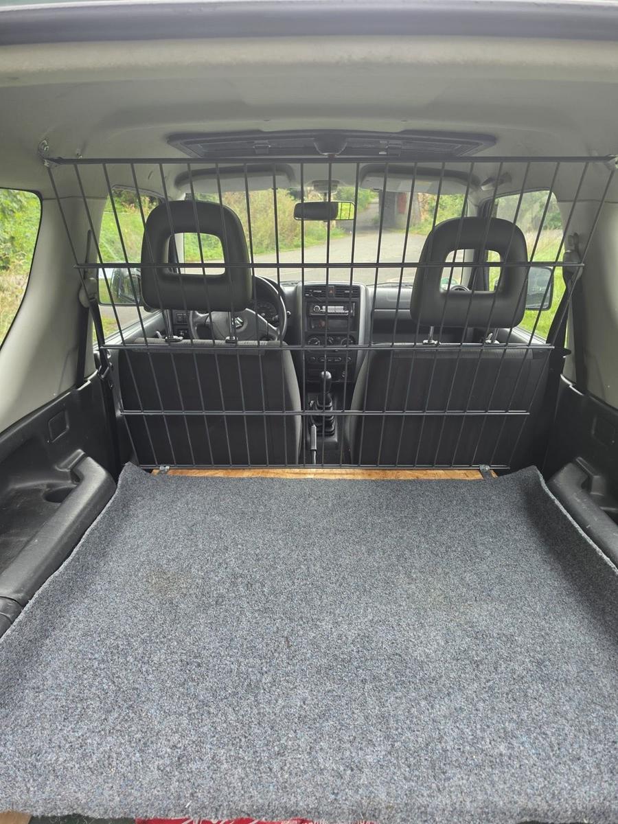 Suzuki Jimny 2010 — photo 10