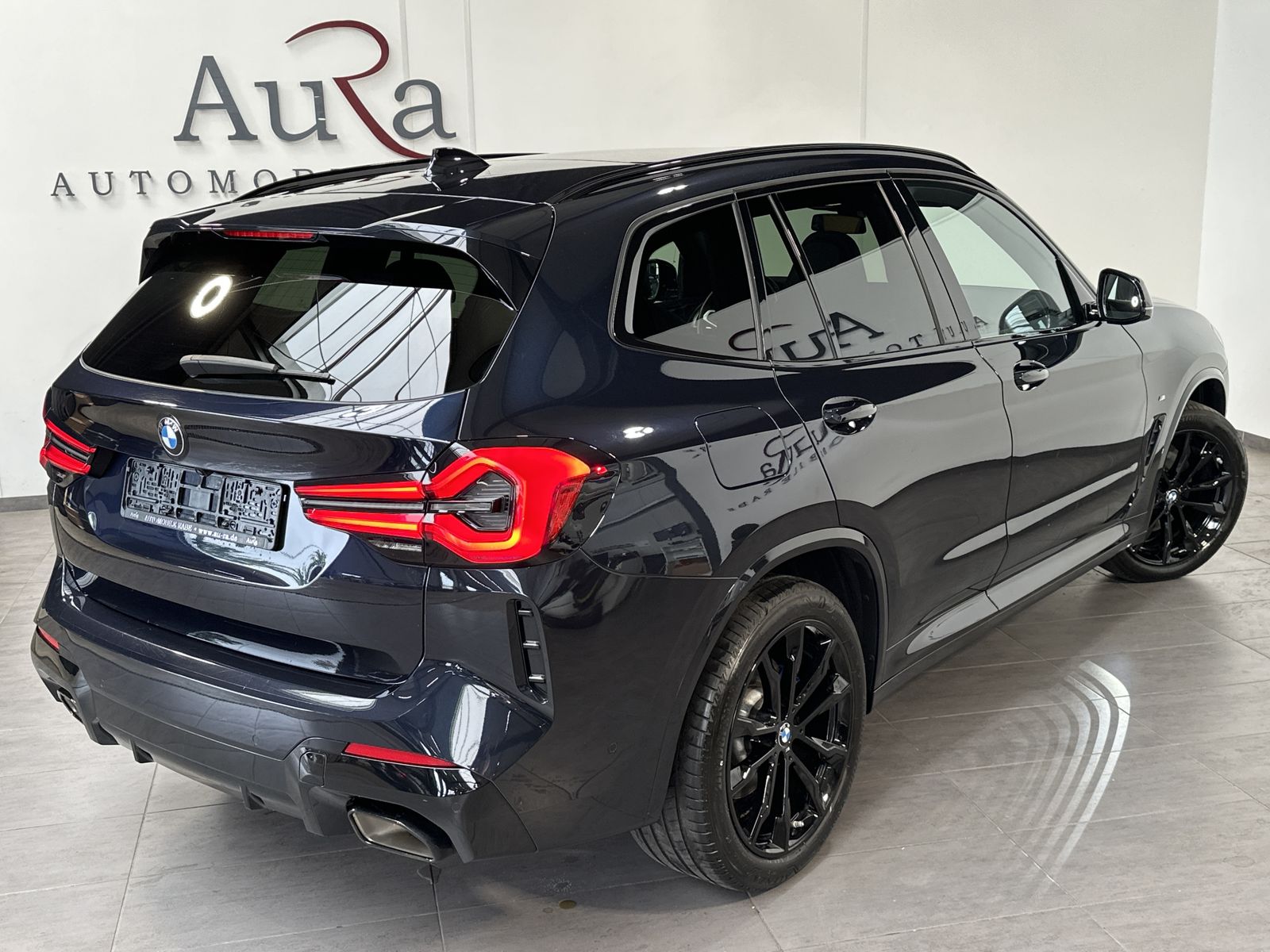 Fahrzeugabbildung BMW X3 xDrive20d M-Sport NAV+LASER+PANO+HUD+20ZO+KAM