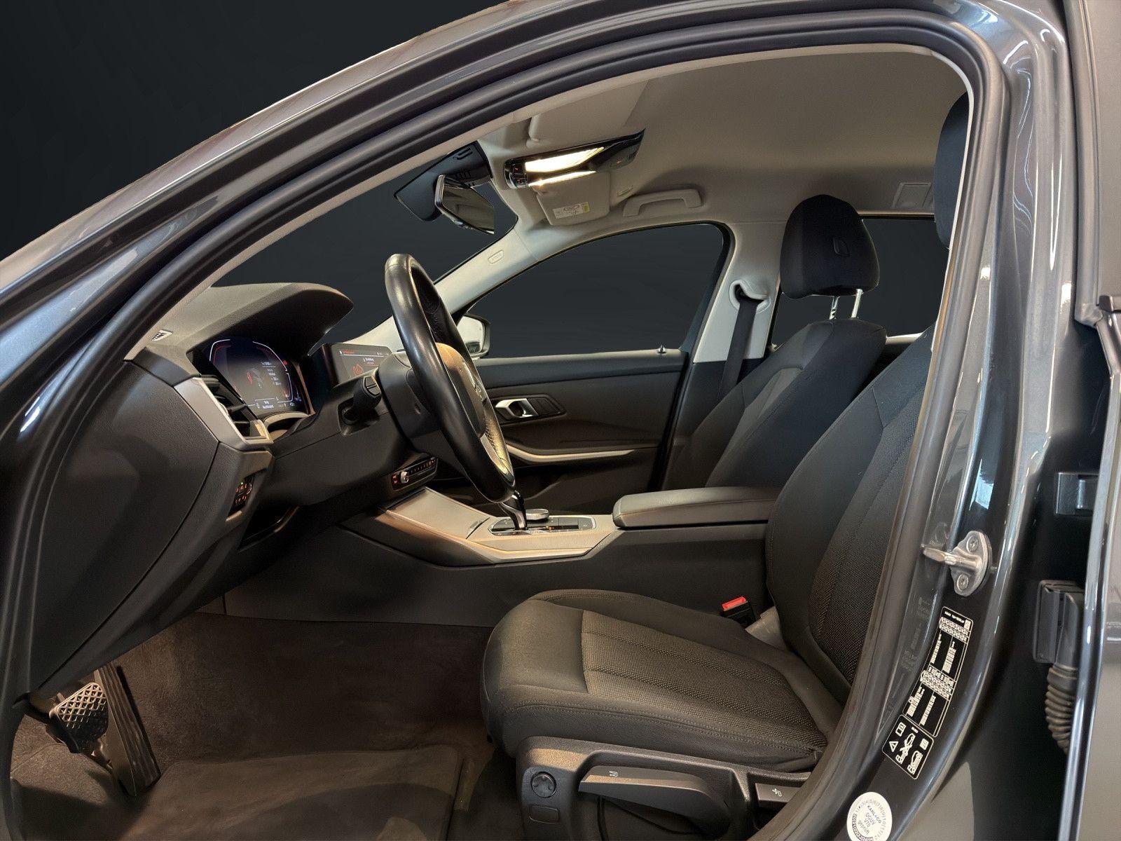BMW 3 Series d xDrive Advantage, миниатюра 10