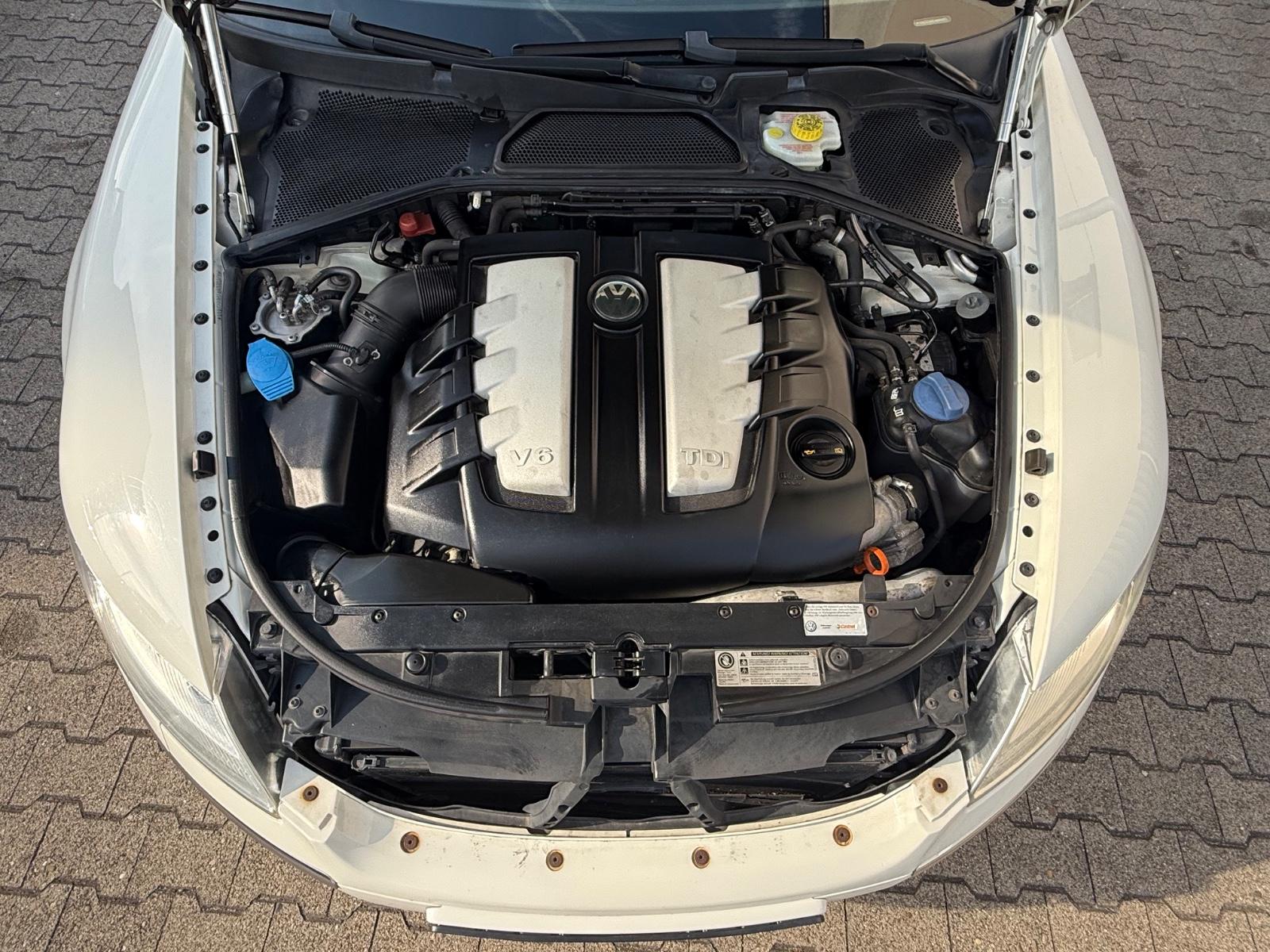Volkswagen Phaeton V6TDI 4M*2HD*KAM*AUTO*SCHIEB*MASSA+5SITZ