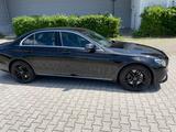 Mercedes-Benz E 400 4MATIC AVANTGARDE / AIRMATIC / DISTRONIC - Mercedes-Benz E 400: Limousine