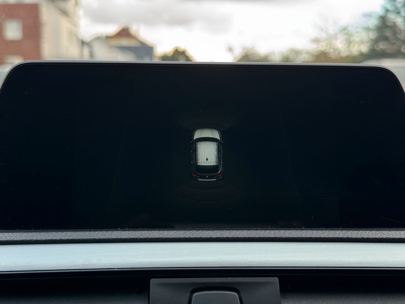 Fahrzeugabbildung BMW 118i Sport Line *Leder*Navi*Dig.Cock*LED*