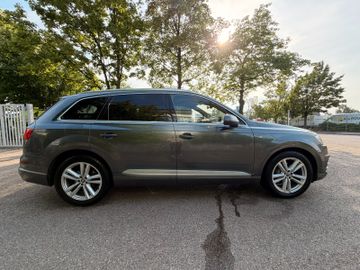 Audi Q7 - 4