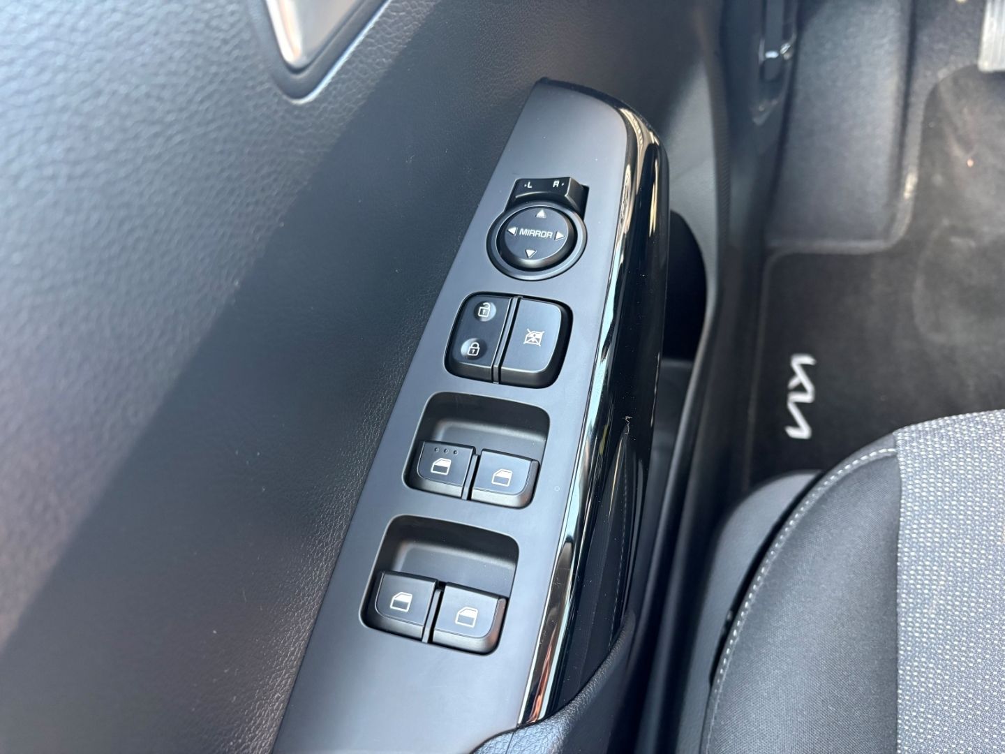 Fahrzeugabbildung Kia Picanto Vision Verkehrszeicherk Rückfahrkamera A