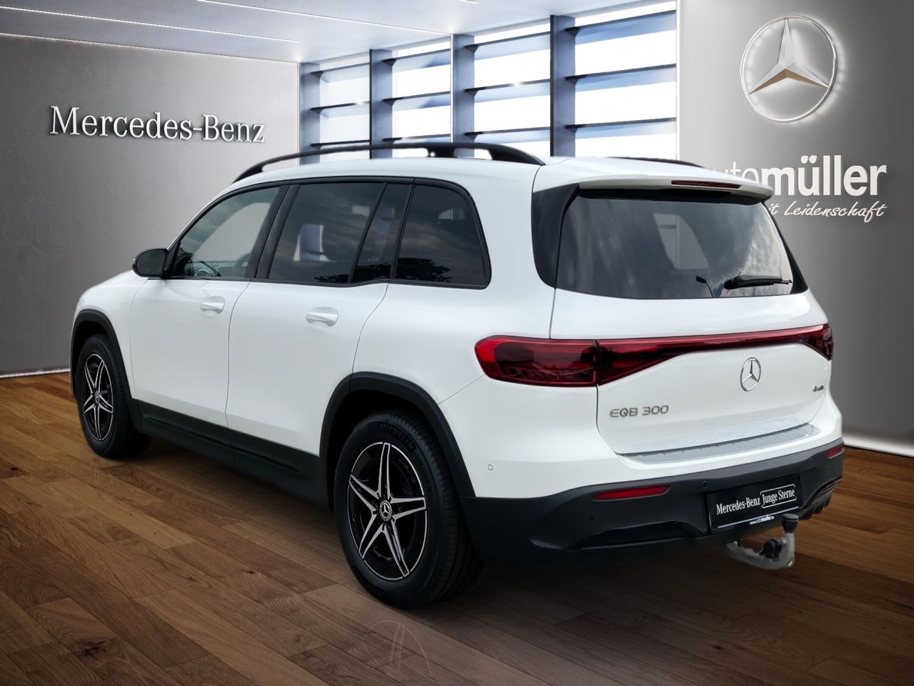 Fahrzeugabbildung Mercedes-Benz EQB 300 4M BONUS+AMG+NIGHT+AHK+DISTRON+KAMERA+