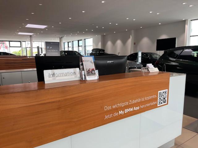 showroom-image-bottom