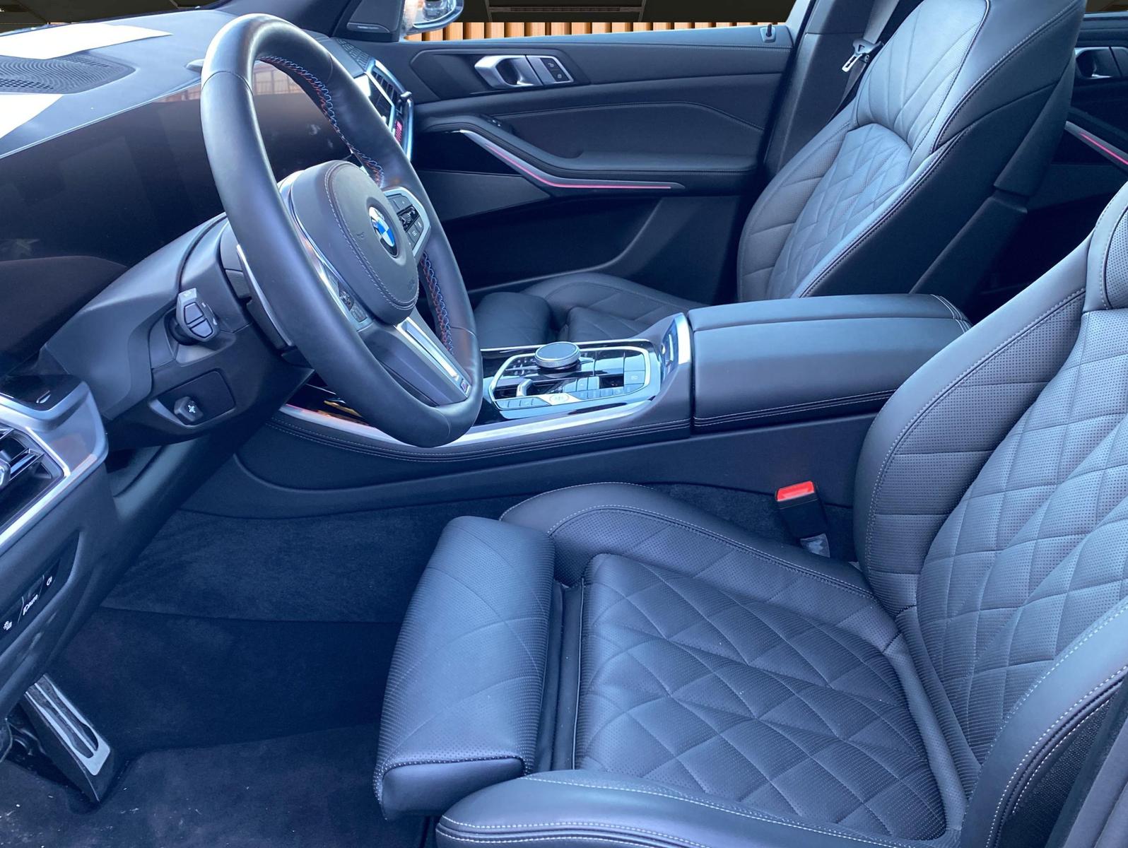 BMW X5 M60 i xDrive*NP 144.000€*SkyLounge