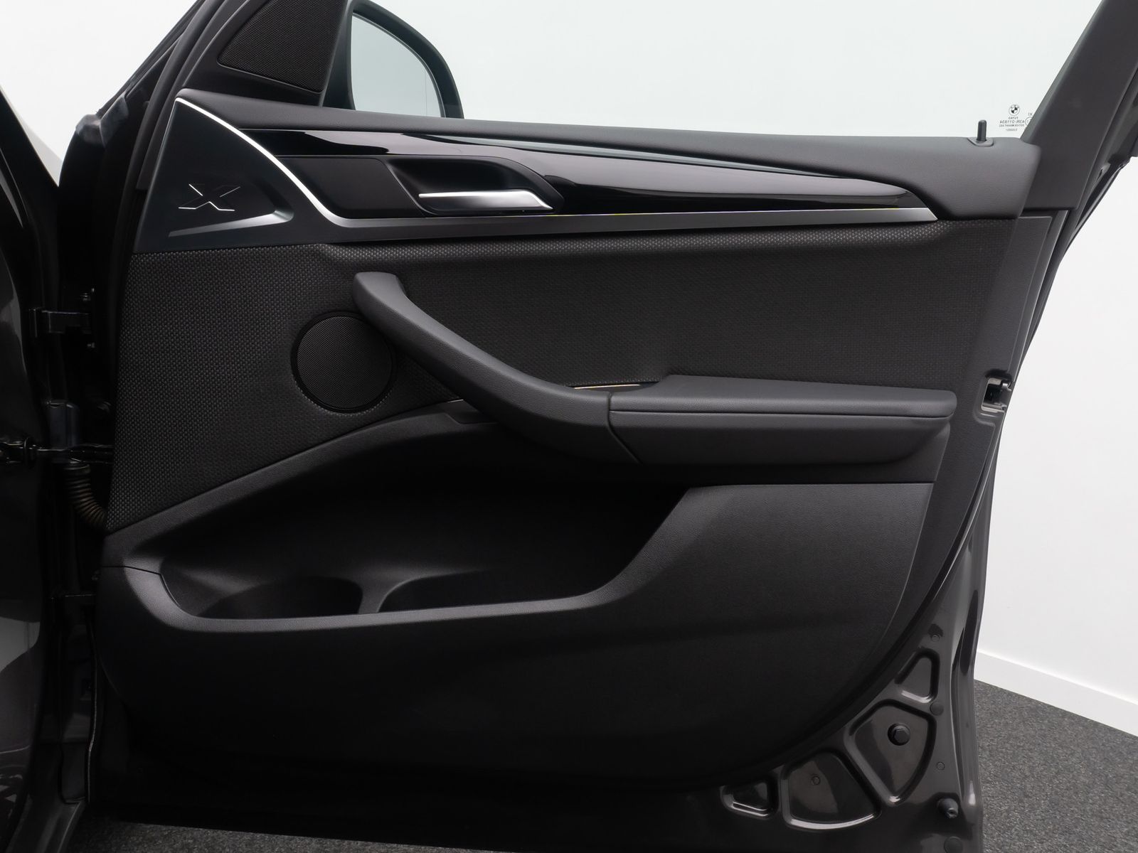 Fahrzeugabbildung BMW X3 xD20d Alarm NaviPro DAB HiFi Komfort Lenkradh