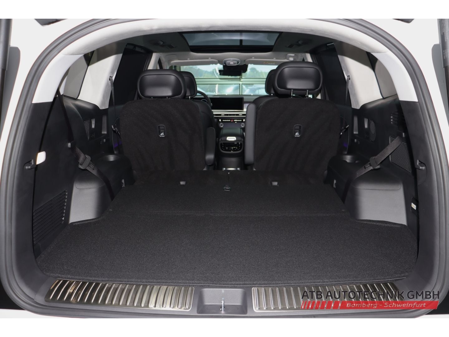 Fahrzeugabbildung Hyundai IONIQ 9 6-Sitzer MY26 UNIQ 110 kWh 307 PS PANO-D