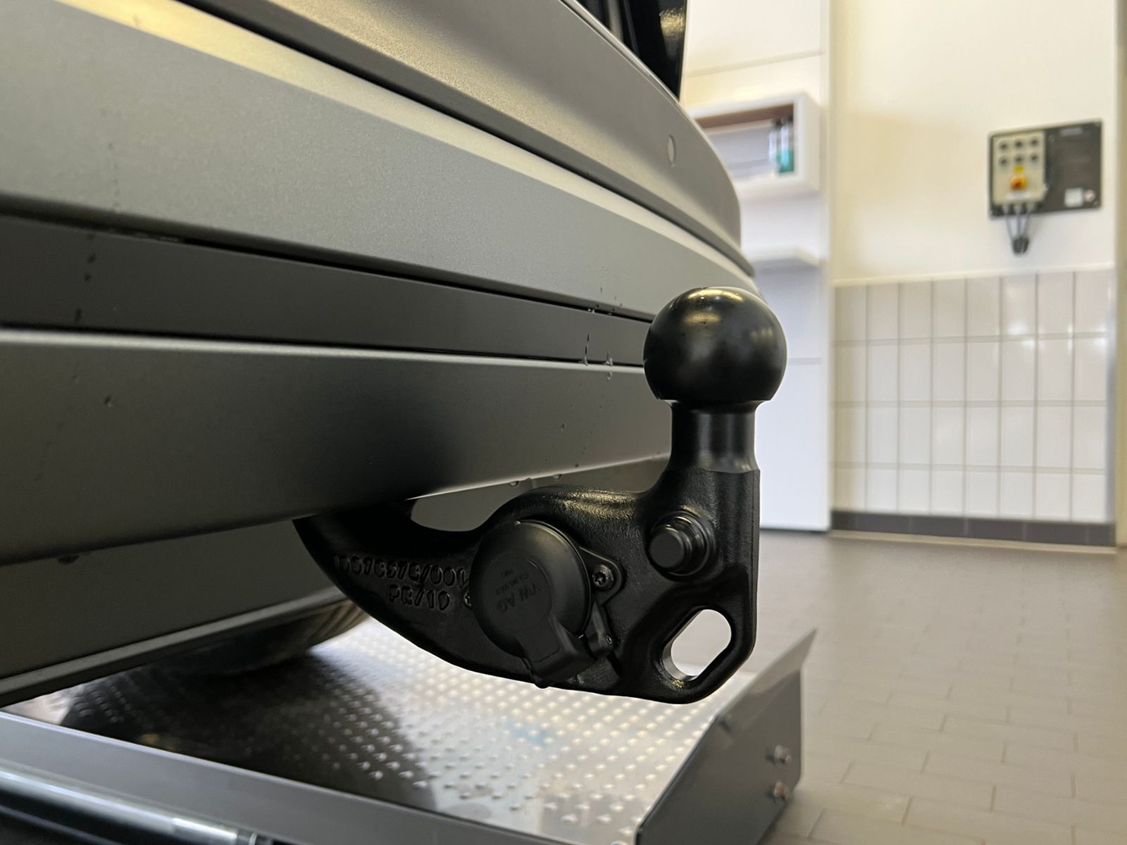Fahrzeugabbildung SKODA Enyaq 85x *Leder,AHK,20"LM-Felge*