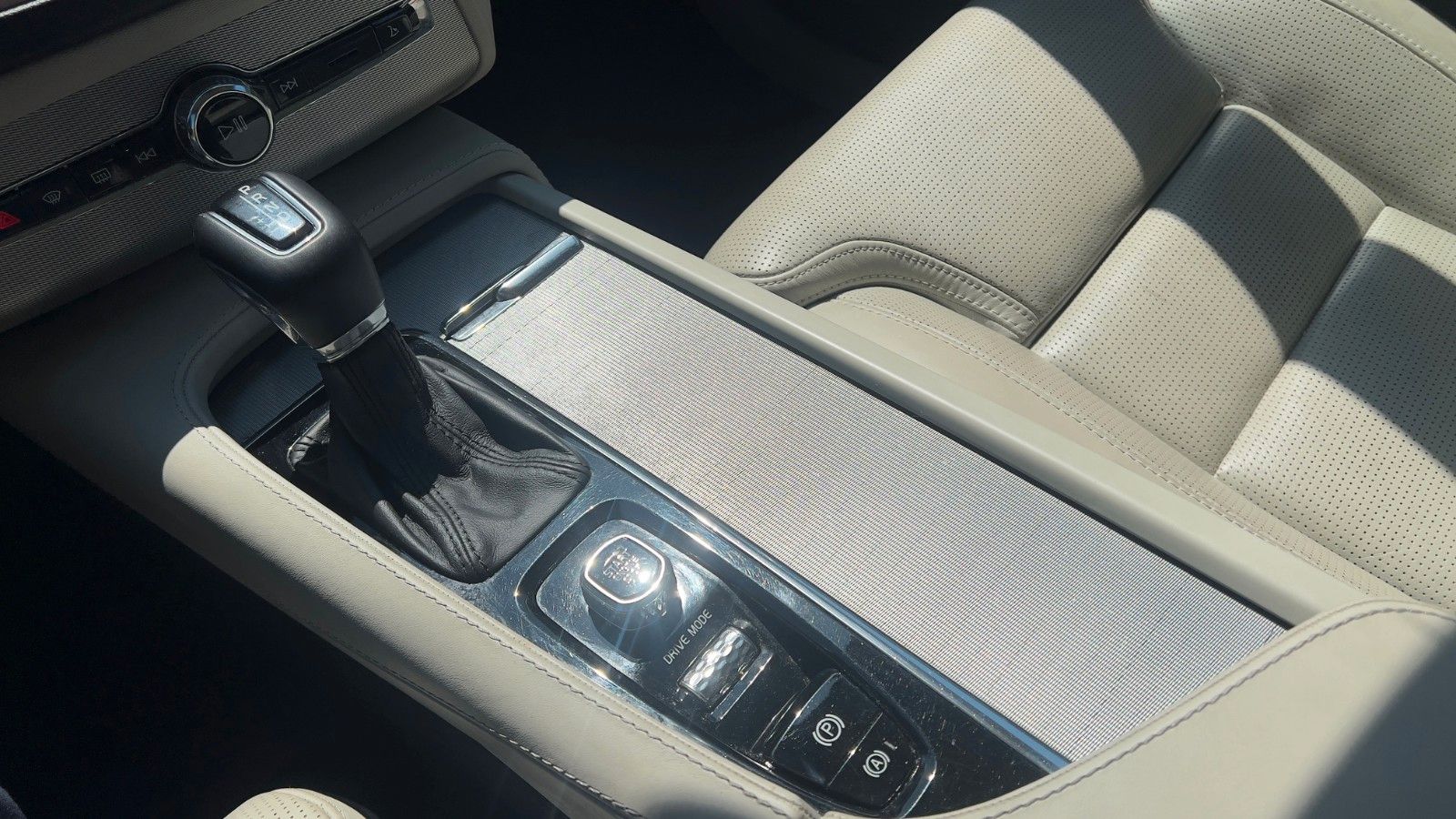 Fahrzeugabbildung Volvo XC90 Inscription AWD*Mietkauf