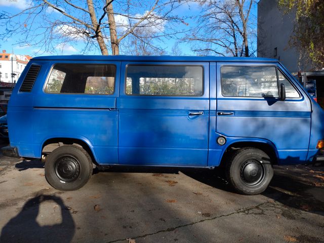 Volkswagen T3 Kombi, 253dc2/ grüne4/ 2.Hand/Trennwand