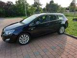 Opel Astra Sports Tourer 1.4 Turbo INNOVATION - Opel Astra aus 2011: Turbo