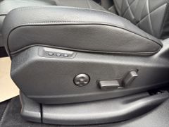 Fahrzeugabbildung DS Automobiles DS 7 1.6 E-Tense 225 Grand Chic Leder & Kamera