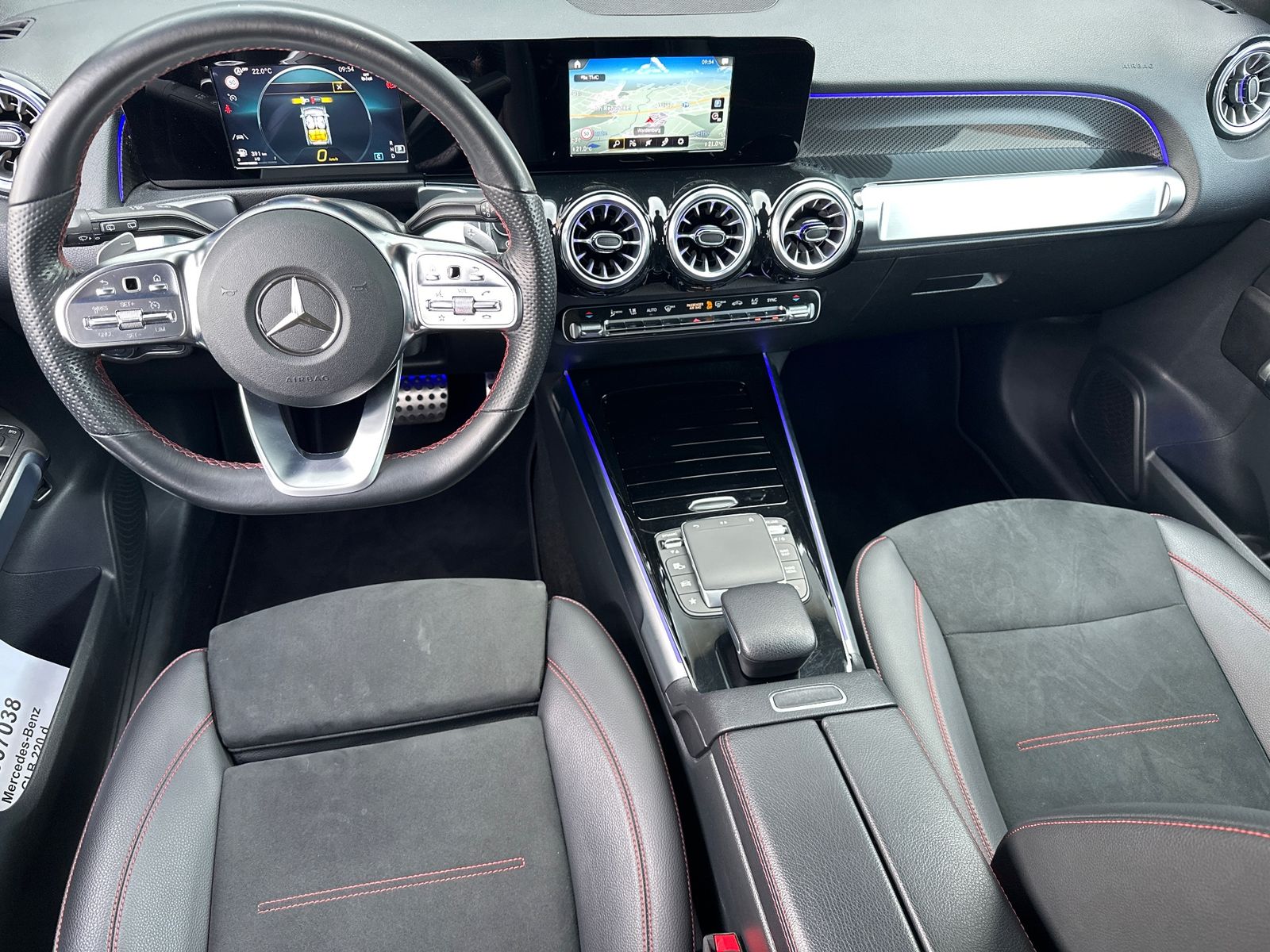 Fahrzeugabbildung Mercedes-Benz GLB 220 d AMG Line NAV+LED+AHK+360GRAD+SHZ