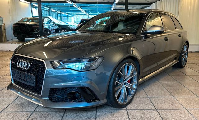 Audi RS 6 Avant 4.0 TFSI quattro performance Pano