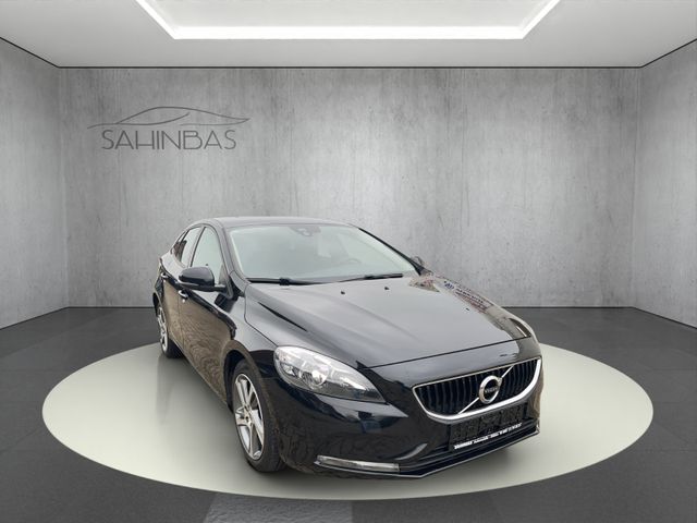 Volvo V40 D3 Kinetic Navi/Klimaaut.