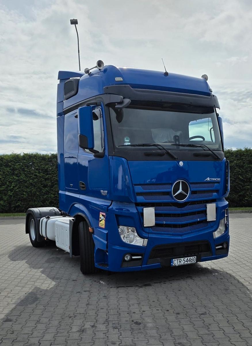 Mercedes-Benz Actros 1845