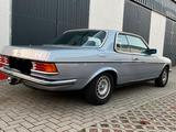 Mercedes-Benz Mercedes Benz Coupe W123 230E - Mercedes-Benz Coupé aus dem Jahr 1982