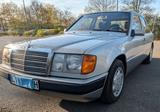 Mercedes-Benz 230 E Automatik, Velours, el.SD, AHK, ASD, Alu