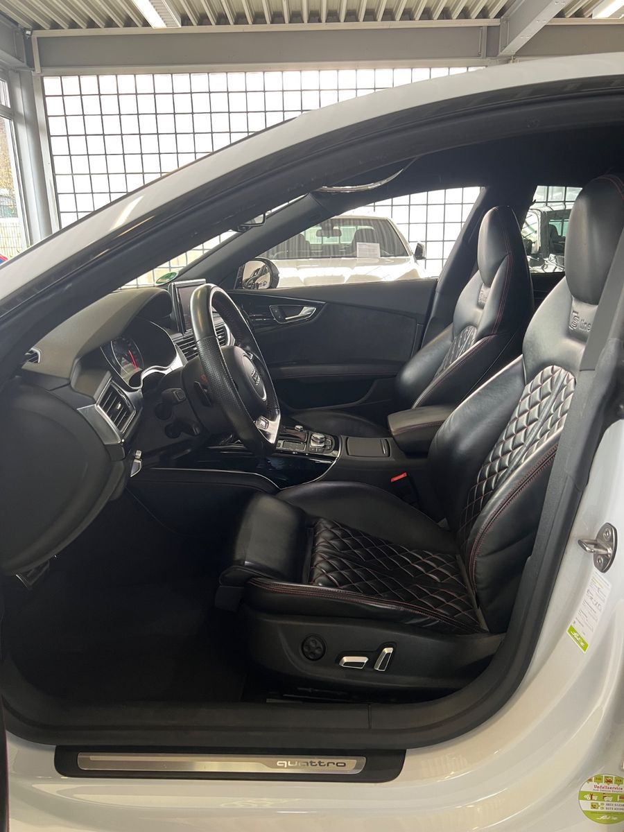 Fahrzeugabbildung Audi A7 Sportback 3.0TDI quattro competition RS-SITZE