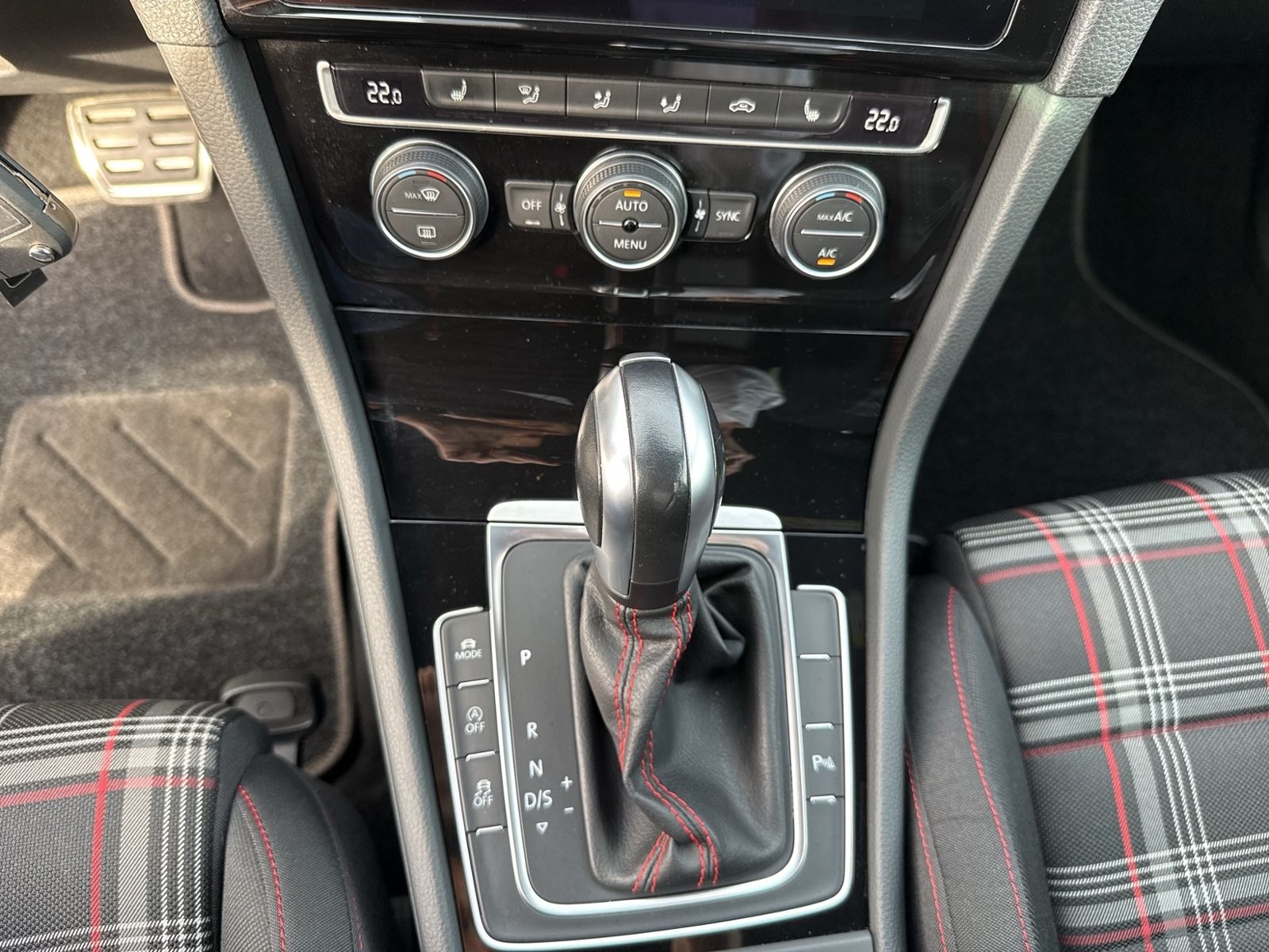 Golf VII GTI Performance, AHK, ActiveLighting, A