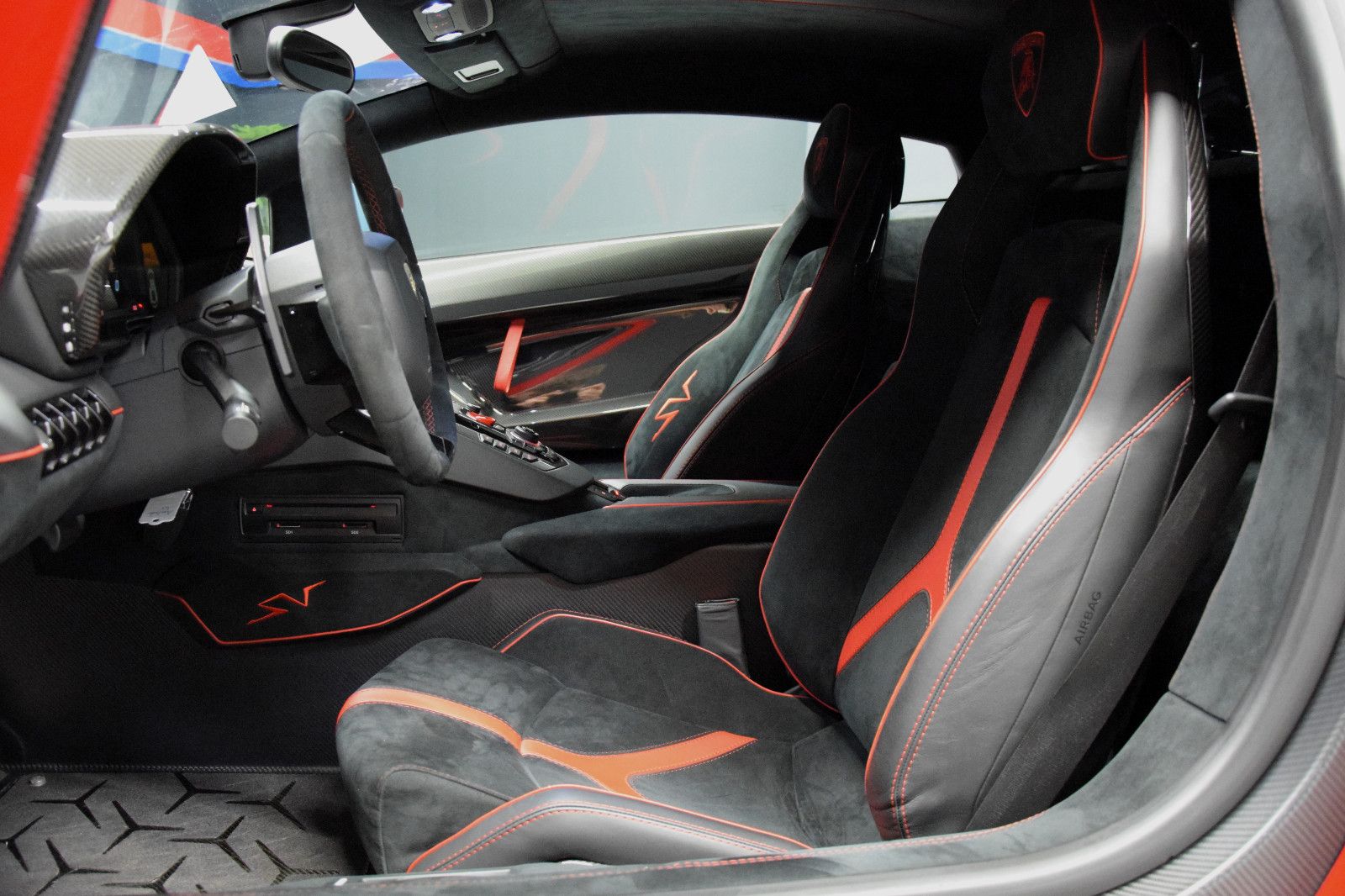 Fahrzeugabbildung Lamborghini Aventador LP 750-4 SV Superveloce Lift Carbon