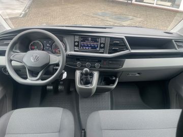 Fahrzeugabbildung Volkswagen T6.1 2.0 TDI Kasten Klima/Einparkhilfe/GRA