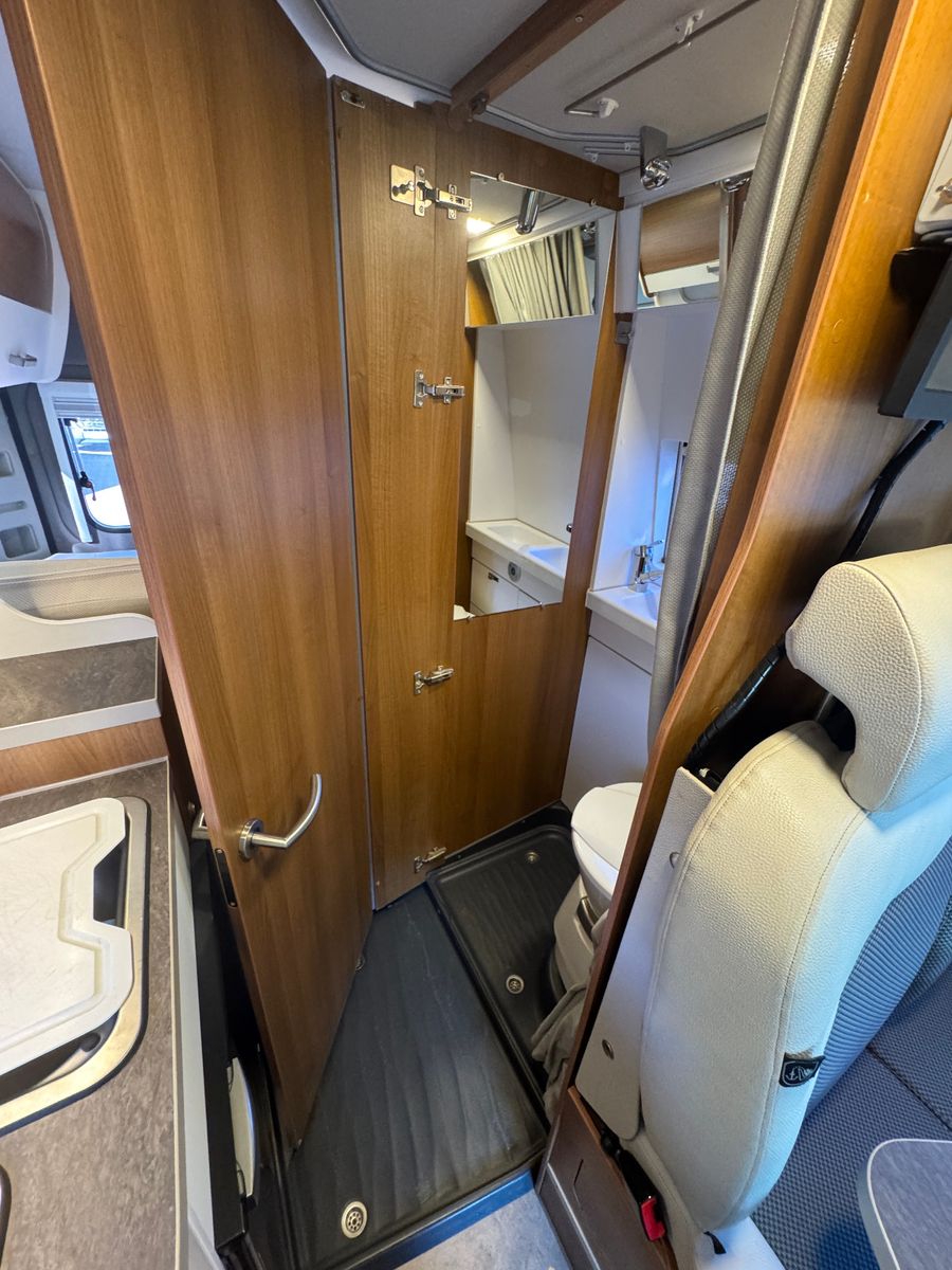 Fahrzeugabbildung VANTourer 540 FIAT DUCATO AUFSTELLDACH 5 SCHLAFPLÄTZE AHK