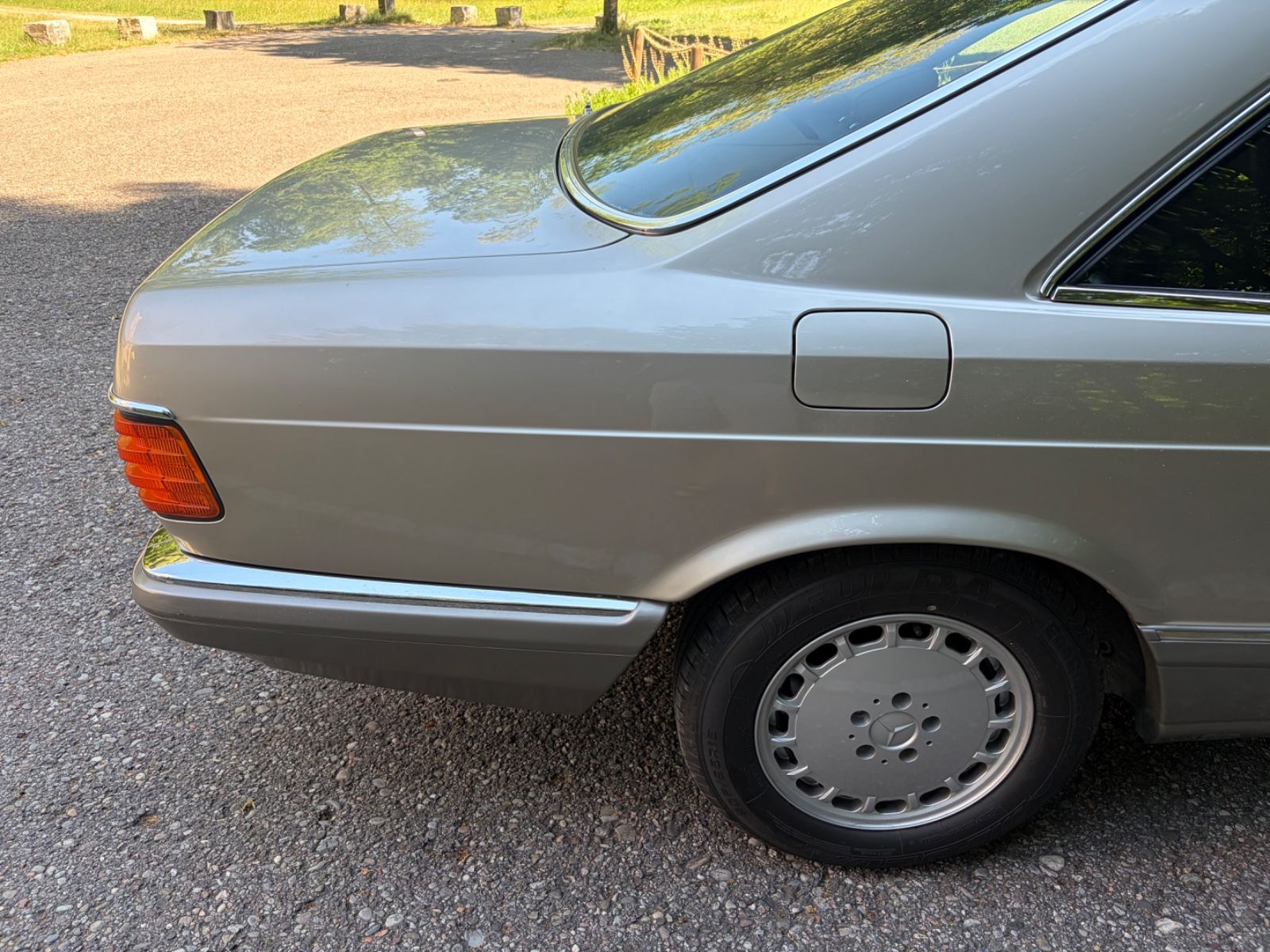 MERCEDES-BENZ 500 8