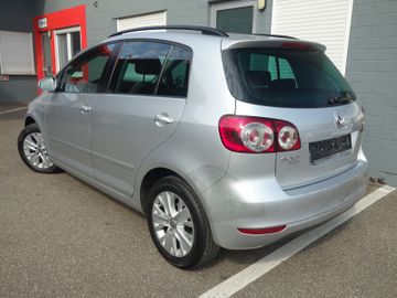 Volkswagen Golf - 2