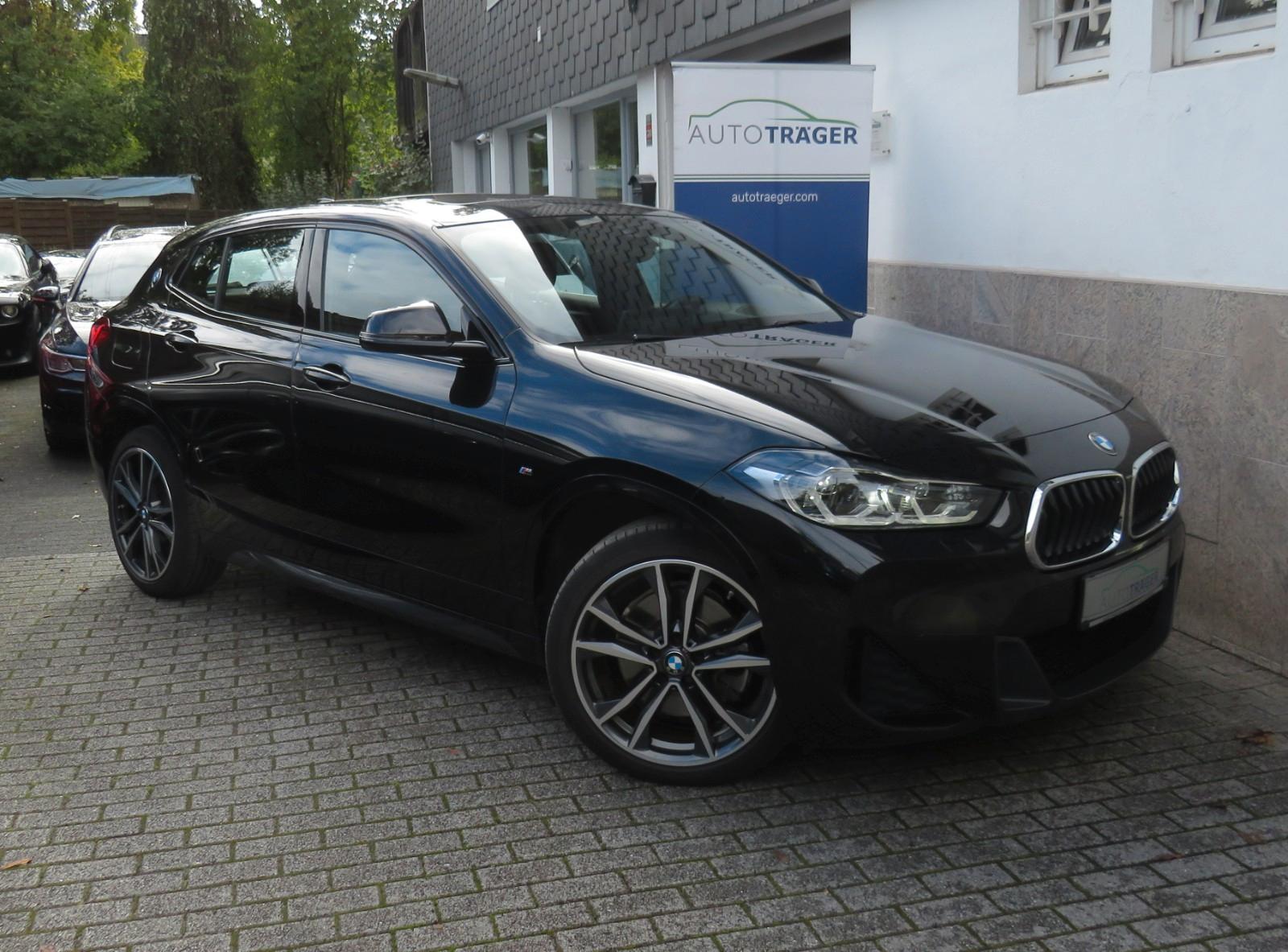 BMW X2 20 i M Sport / Pano, R-Kam, Top