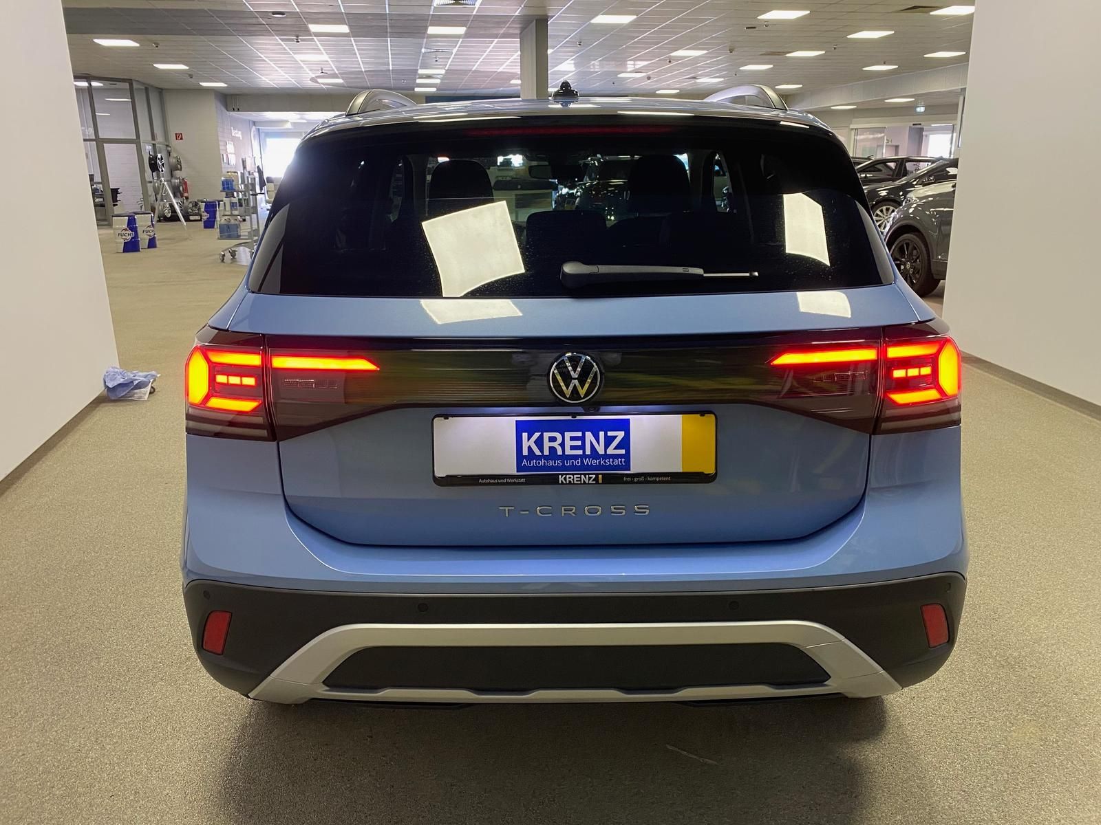 Fahrzeugabbildung Volkswagen T-Cross 1.0 TSI Life+APP+ACC+TOTWINKEL+KAMERA+++