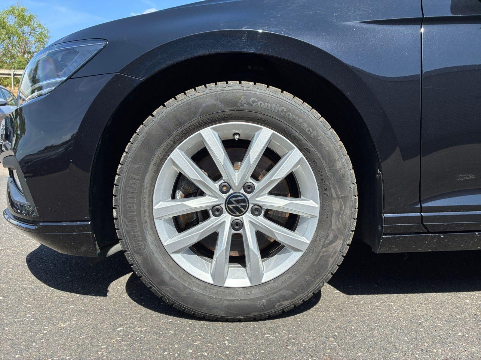 Volkswagen Passat Variant Business 1.5 TSI DSG / Navi, AHK