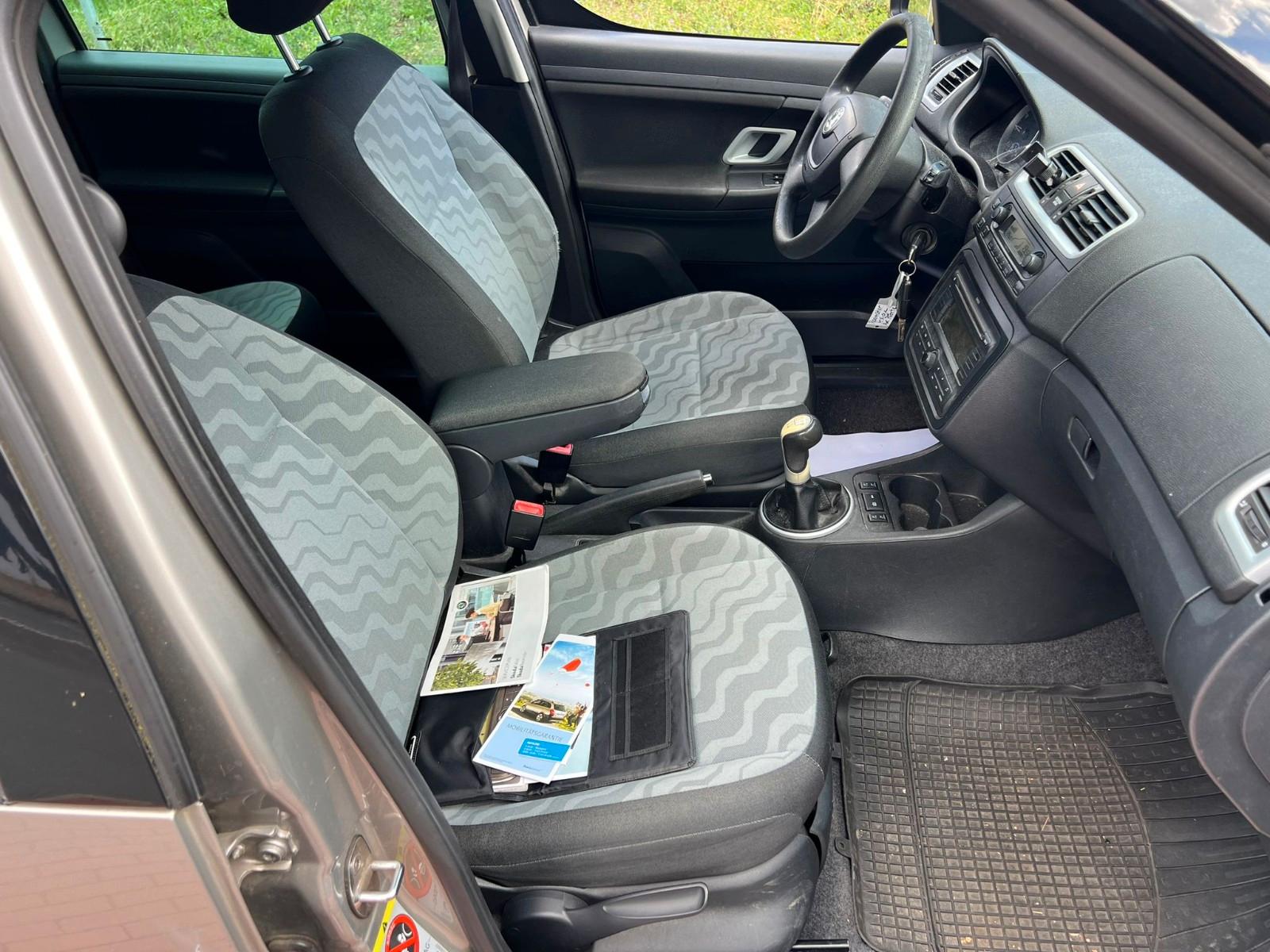 Skoda Roomster 2009 — photo 13