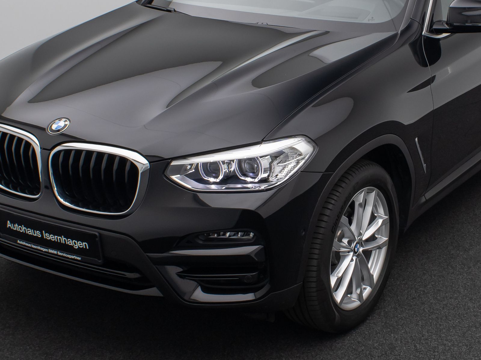 Fahrzeugabbildung BMW X3 xD20d Kamera HUD Komfort HiFi Alarm Leder 19"