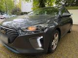 Hyundai IONIQ Automatik/Xenon-LED/Kamera/M... - Hyundai IONIQ Benziner Gebrauchtwagen