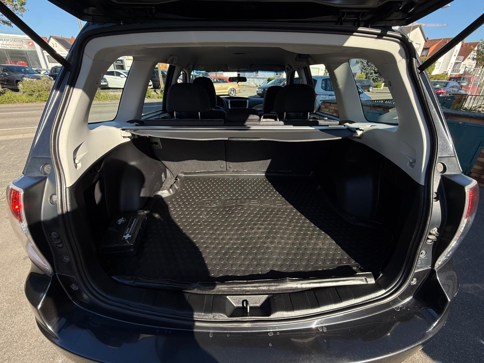 SUBARU FORESTER 2.0 150ch 4X4 - BVA - ATTELAGE - SIÈGES CHAUFFANTS - CLIM BIZONE - JANTES ALLIAGE