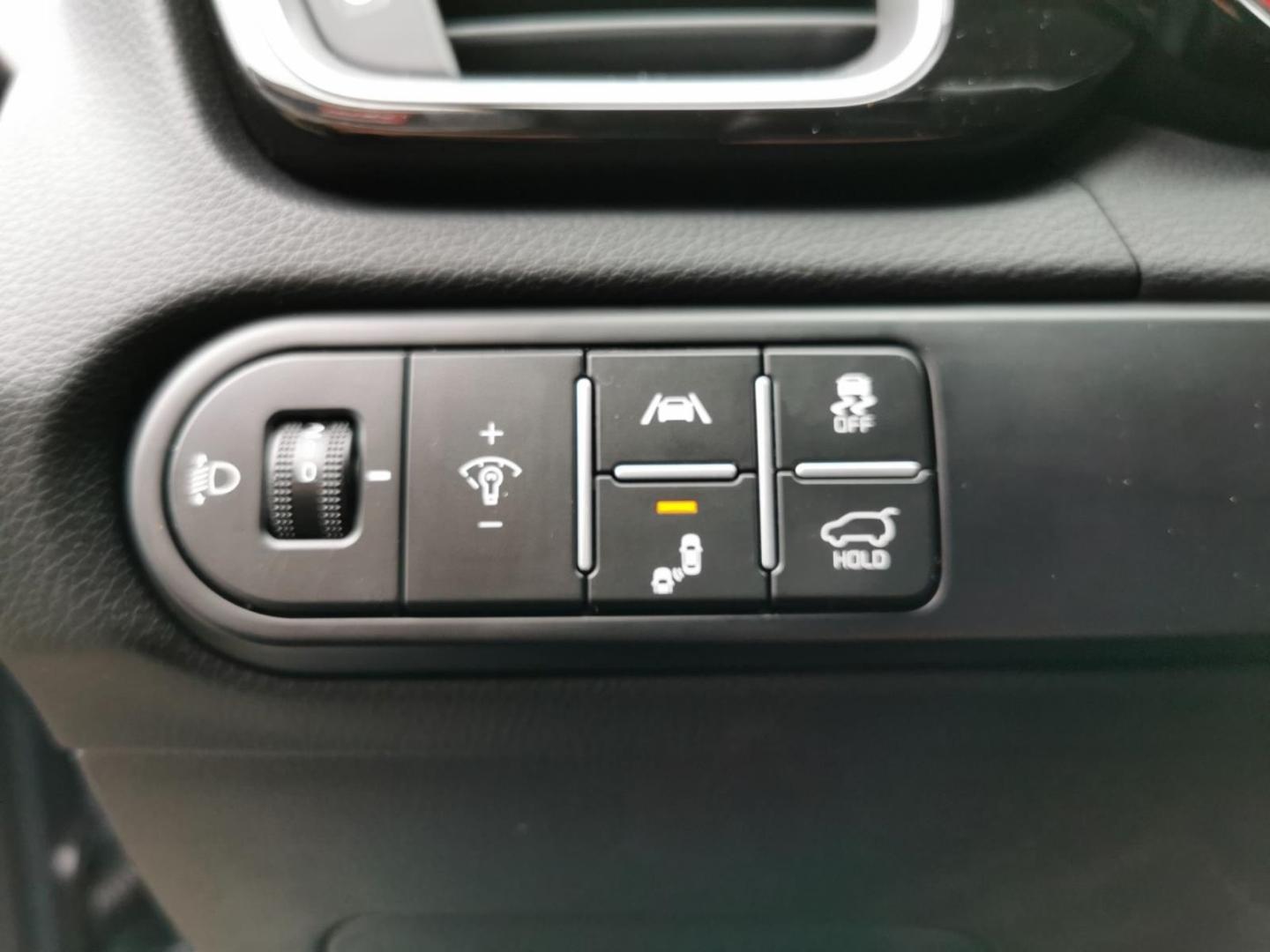 Kia Ceed_sw Spirit 1.6 CRDi Tech ACC Kamera JBL Navi