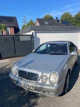 Mercedes-Benz CLK 320 ELEGANCE - Mercedes-Benz Coupé aus dem Jahr 2000