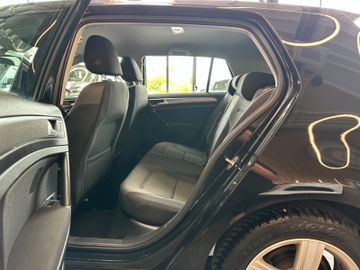 Volkswagen Golf VII *ISOFIX*A-HOLD*KLIMA*